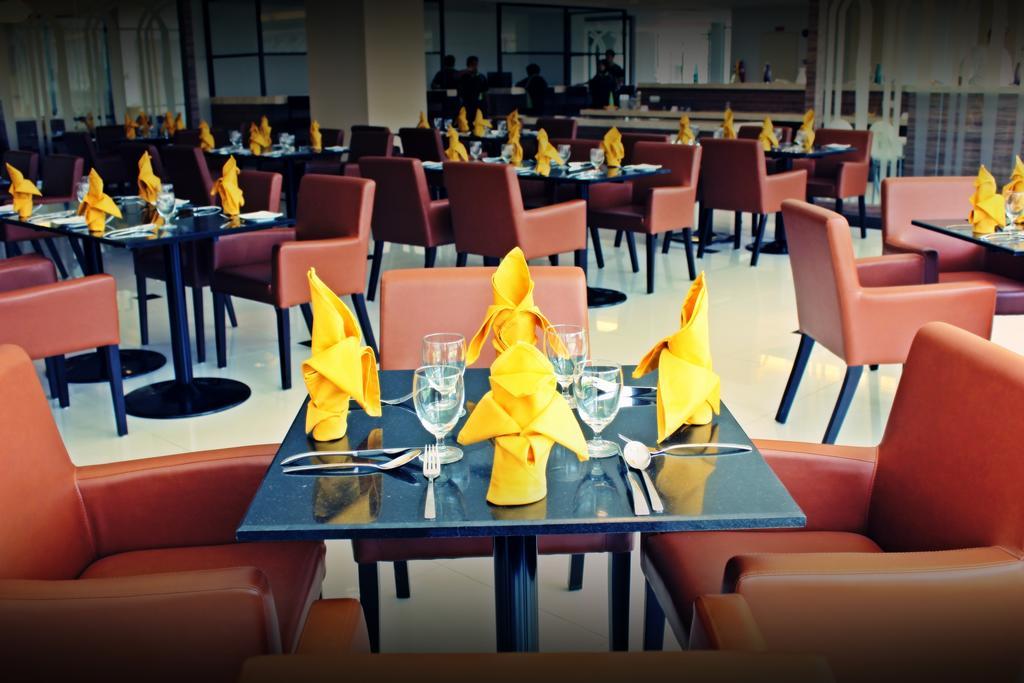 Raia Hotel & Convention Centre Terengganu Kuala Terengganu Buitenkant foto