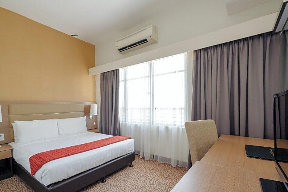 Raia Hotel & Convention Centre Terengganu Kuala Terengganu Buitenkant foto