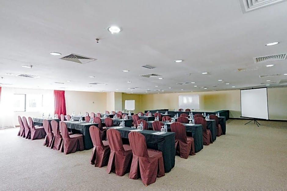 Raia Hotel & Convention Centre Terengganu Kuala Terengganu Buitenkant foto