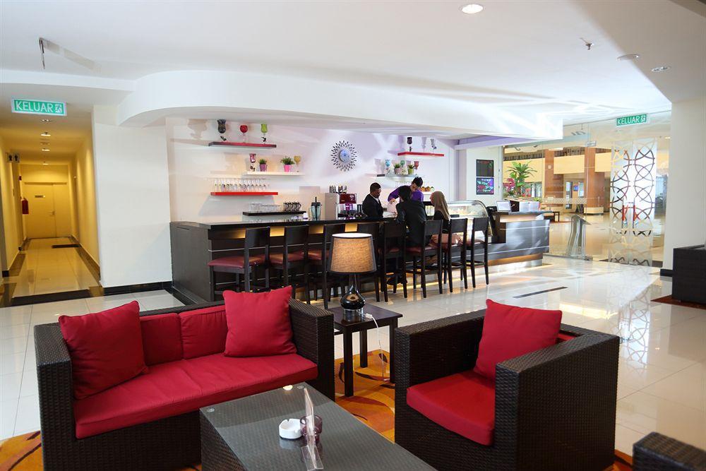 Raia Hotel & Convention Centre Terengganu Kuala Terengganu Buitenkant foto