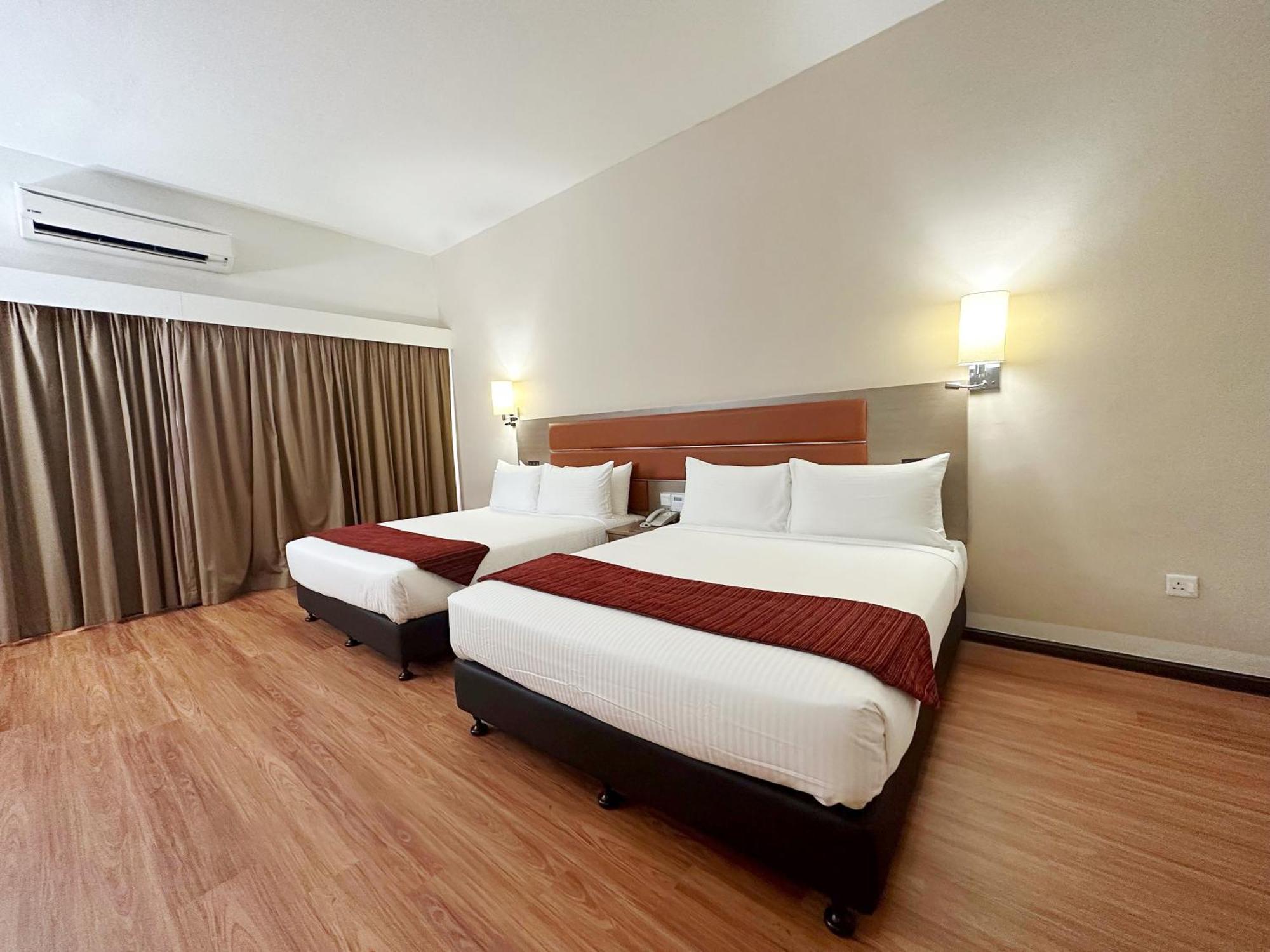 Raia Hotel & Convention Centre Terengganu Kuala Terengganu Buitenkant foto